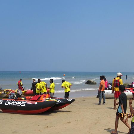 Ranveli Beach Resort Dehiwala-Mount Lavinia Buitenkant foto