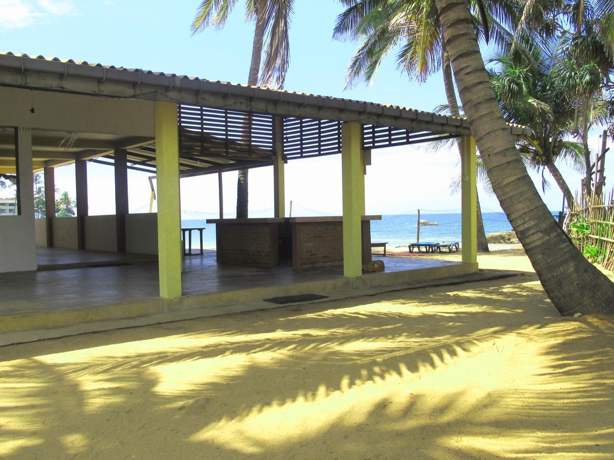 Ranveli Beach Resort Dehiwala-Mount Lavinia Buitenkant foto
