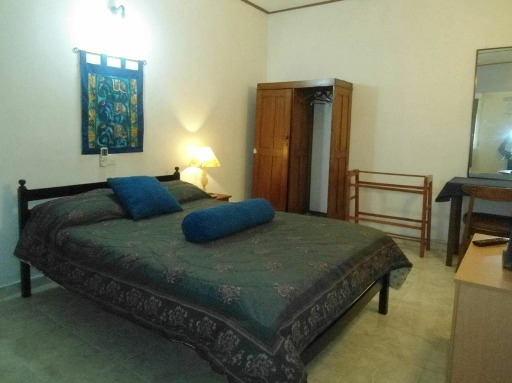 Ranveli Beach Resort Dehiwala-Mount Lavinia Buitenkant foto