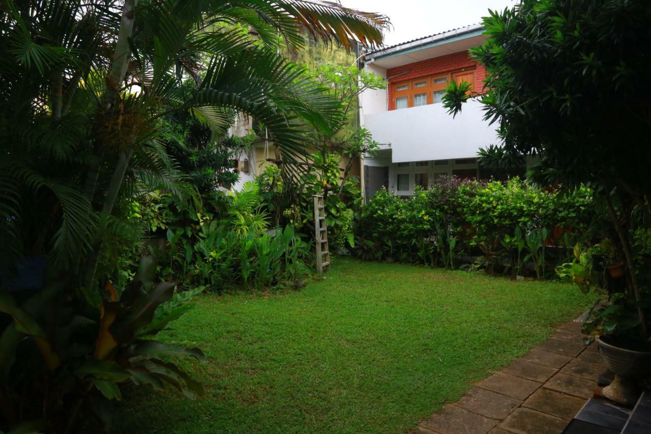 Ranveli Beach Resort Dehiwala-Mount Lavinia Buitenkant foto