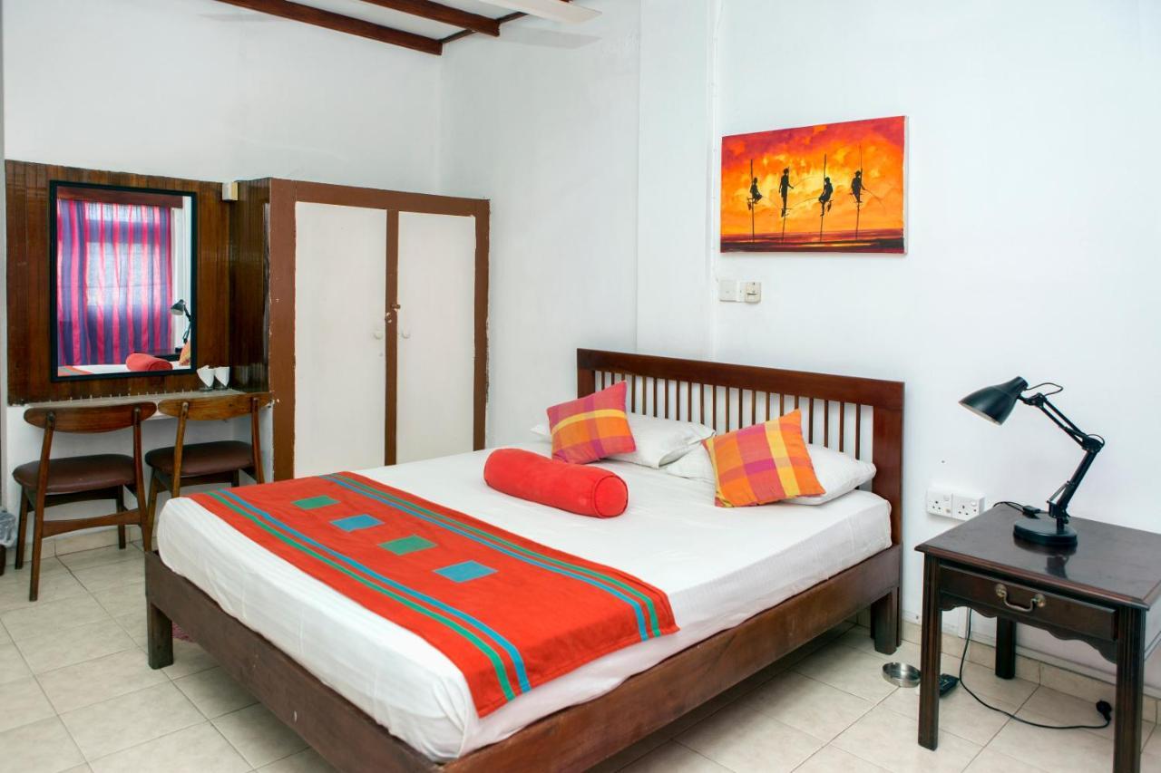 Ranveli Beach Resort Dehiwala-Mount Lavinia Buitenkant foto